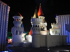 049 Vue chambre Excalibur de nuit